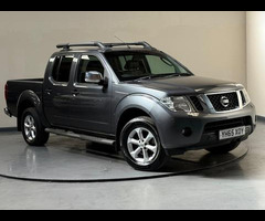 Nissan Navara 2.5 dCi Tekna 4WD Euro 5 4dr - 42