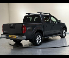 Nissan Navara 2.5 dCi Tekna 4WD Euro 5 4dr - 45