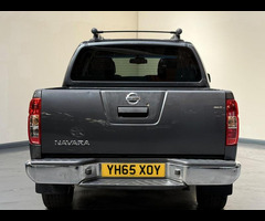 Nissan Navara 2.5 dCi Tekna 4WD Euro 5 4dr - 52