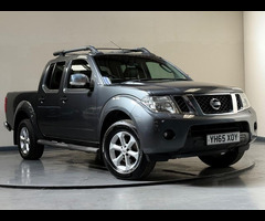 Nissan Navara 2.5 dCi Tekna 4WD Euro 5 4dr - 70
