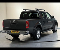 Nissan Navara 2.5 dCi Tekna 4WD Euro 5 4dr - 72