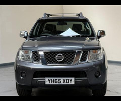 Nissan Navara 2.5 dCi Tekna 4WD Euro 5 4dr - 75
