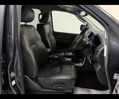 Nissan Navara 2.5 dCi Tekna 4WD Euro 5 4dr - 79