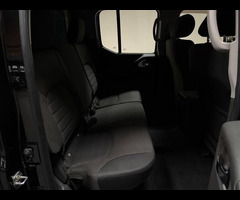 Nissan Navara 2.5 dCi Acenta 4WD Euro 5 4dr - 26