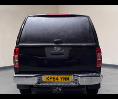 Nissan Navara 2.5 dCi Acenta 4WD Euro 5 4dr - 29
