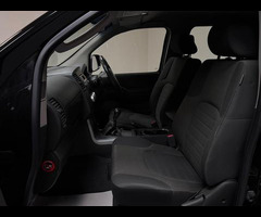 Nissan Navara 2.5 dCi Acenta 4WD Euro 5 4dr - 35