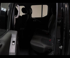 Nissan Navara 2.5 dCi Acenta 4WD Euro 5 4dr - 36