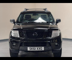 Nissan Navara 2.5 dCi Tekna 4WD Euro 4 4dr - 8