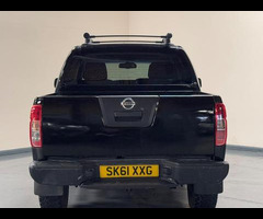 Nissan Navara 2.5 dCi Tekna 4WD Euro 4 4dr - 9