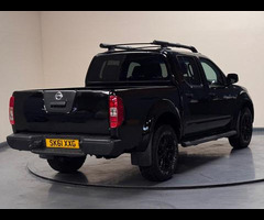 Nissan Navara 2.5 dCi Tekna 4WD Euro 4 4dr - 27