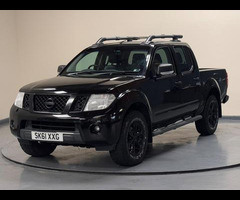 Nissan Navara 2.5 dCi Tekna 4WD Euro 4 4dr - 38