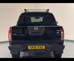Nissan Navara 2.5 dCi Tekna 4WD Euro 4 4dr - 50