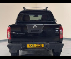 Nissan Navara 2.5 dCi Tekna 4WD Euro 4 4dr - 68