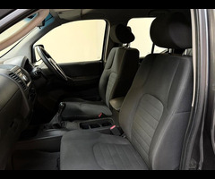 Nissan Navara 2.5 dCi Visia 4WD Euro 5 4dr - 4