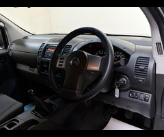 Nissan Navara 2.5 dCi Visia 4WD Euro 5 4dr - 14