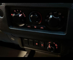 Nissan Navara 2.5 dCi Visia 4WD Euro 5 4dr - 20