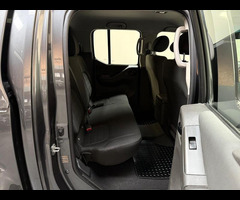 Nissan Navara 2.5 dCi Visia 4WD Euro 5 4dr - 22
