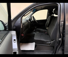 Nissan Navara 2.5 dCi Visia 4WD Euro 5 4dr - 28