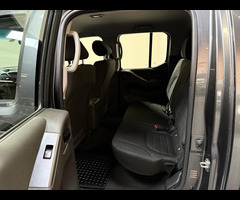 Nissan Navara 2.5 dCi Visia 4WD Euro 5 4dr - 31