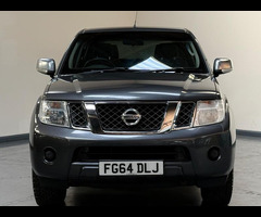 Nissan Navara 2.5 dCi Visia 4WD Euro 5 4dr - 40