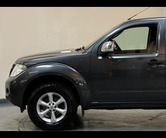 Nissan Navara 2.5 dCi Visia 4WD Euro 5 4dr - 50