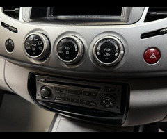 Mitsubishi L200 2.5 DI-D Warrior 4WD Euro 5 4dr (LB) - 20