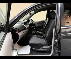 Mitsubishi L200 2.5 DI-D Warrior 4WD Euro 5 4dr (LB) - 28