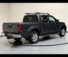 Nissan Navara 2.5 dCi Tekna Auto 4WD Euro 4 4dr - 6