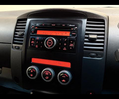Nissan Navara 2.5 dCi Tekna Auto 4WD Euro 4 4dr - 21