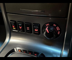 Nissan Navara 2.5 dCi Tekna Auto 4WD Euro 4 4dr - 22