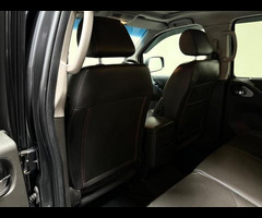 Nissan Navara 2.5 dCi Tekna Auto 4WD Euro 4 4dr - 33