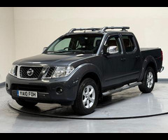 Nissan Navara 2.5 dCi Tekna Auto 4WD Euro 4 4dr - 39