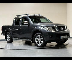Nissan Navara 2.5 dCi Tekna Auto 4WD Euro 4 4dr - 48