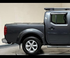 Nissan Navara 2.5 dCi Tekna Auto 4WD Euro 4 4dr - 50