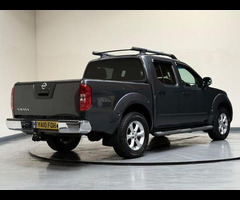 Nissan Navara 2.5 dCi Tekna Auto 4WD Euro 4 4dr - 51
