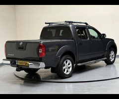 Nissan Navara 2.5 dCi Tekna Auto 4WD Euro 4 4dr - 60