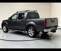 Nissan Navara 2.5 dCi Tekna Auto 4WD Euro 4 4dr - 61