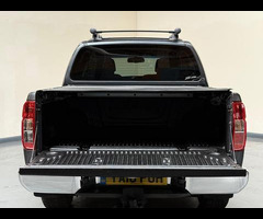 Nissan Navara 2.5 dCi Tekna Auto 4WD Euro 4 4dr - 71