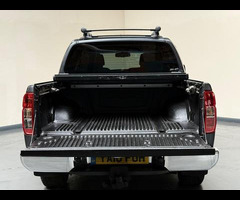 Nissan Navara 2.5 dCi Tekna Auto 4WD Euro 4 4dr - 72