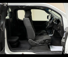 Nissan Navara 2.5 dCi Acenta King Cab Pickup 4WD Euro 5 4dr - 13