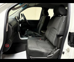 Nissan Navara 2.5 dCi Acenta King Cab Pickup 4WD Euro 5 4dr - 30