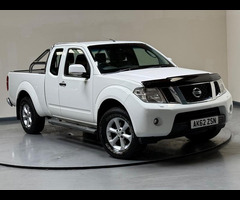 Nissan Navara 2.5 dCi Acenta King Cab Pickup 4WD Euro 5 4dr - 37