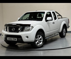 Nissan Navara 2.5 dCi Acenta King Cab Pickup 4WD Euro 5 4dr - 46