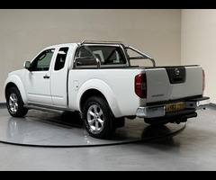 Nissan Navara 2.5 dCi Acenta King Cab Pickup 4WD Euro 5 4dr - 57