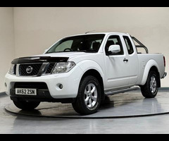 Nissan Navara 2.5 dCi Acenta King Cab Pickup 4WD Euro 5 4dr - 59