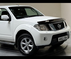 Nissan Navara 2.5 dCi Acenta King Cab Pickup 4WD Euro 5 4dr - 60