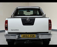 Nissan Navara 2.5 dCi Acenta King Cab Pickup 4WD Euro 5 4dr - 66