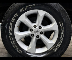 Nissan Navara 2.5 dCi Acenta King Cab Pickup 4WD Euro 5 4dr - 67