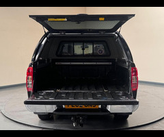 Nissan Navara 2.5 dCi Tekna 4WD Euro 5 4dr - 10