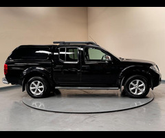Nissan Navara 2.5 dCi Tekna 4WD Euro 5 4dr - 13